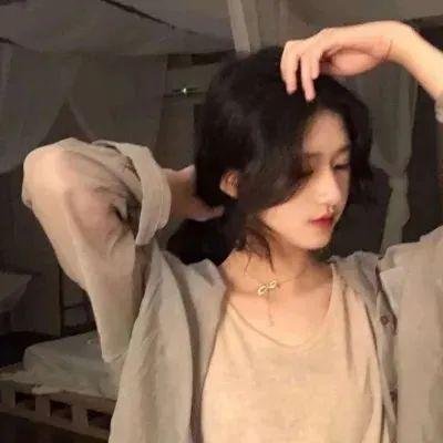 红色背篓